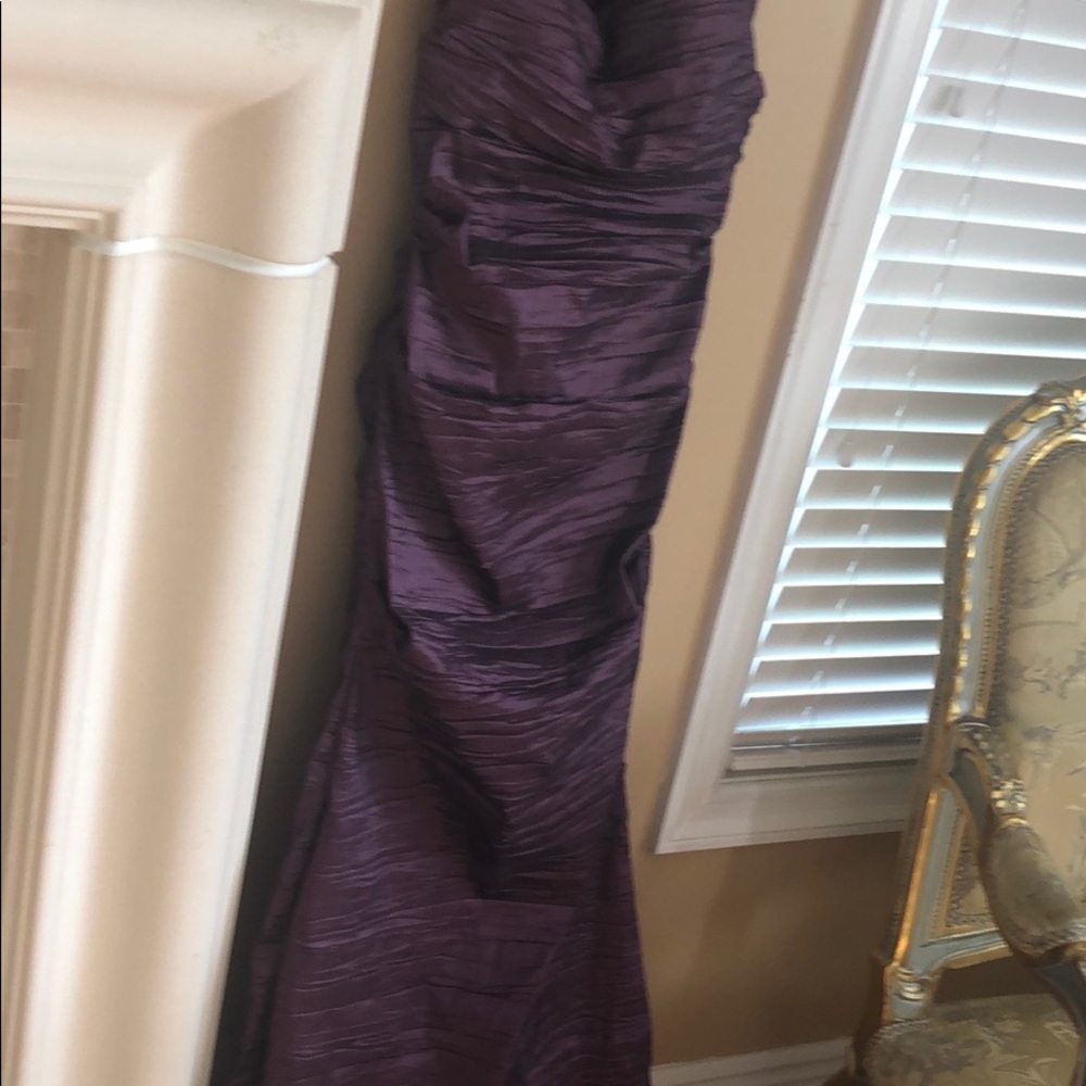 Dress - Picture 4 of 4